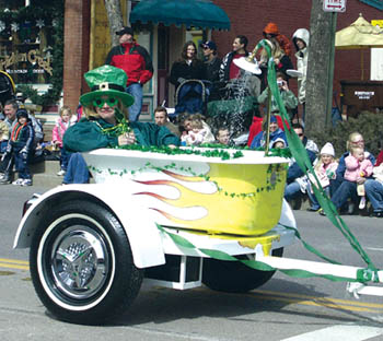 the Tub in Tow float lives up to its name
Westside Pioneer photo