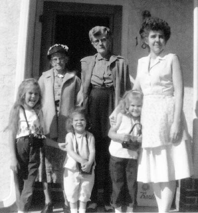 A young Ruth Winter is next to her mom Betty (right) in a 1961 photo. Others are (from left) Ruth's sister Robin
Winter, Nina Edmondson (great grandmother), sister Ronna Winter and Isabelle Robinson (grandmother).
Courtesy of Ruth Winter-Wolfe